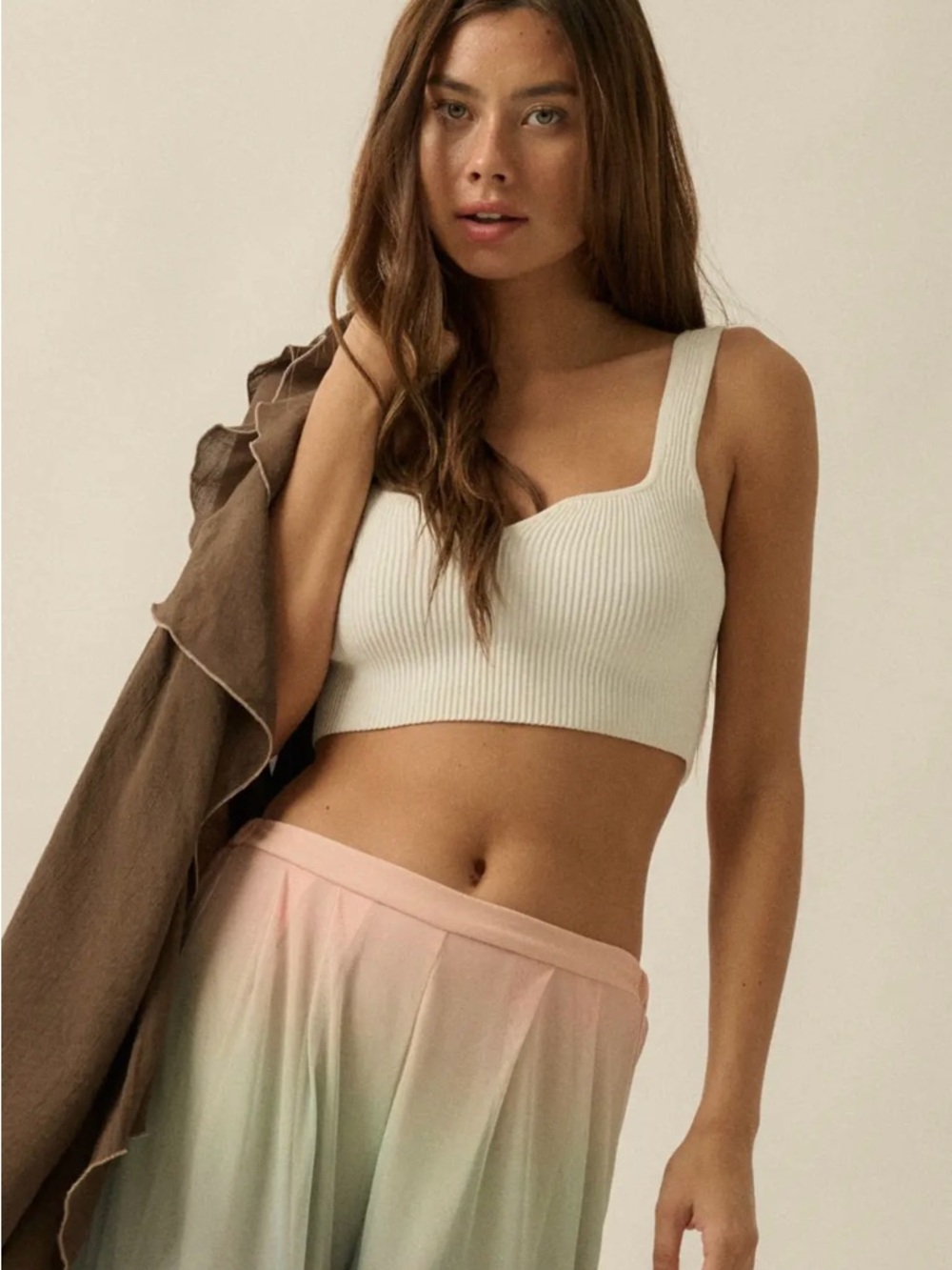 🆕🤍WHITE BELLA CROP TANK